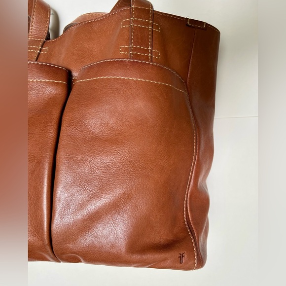 FRYE Mindy Leather Pocket Tote, EUC - Picture 4 of 13